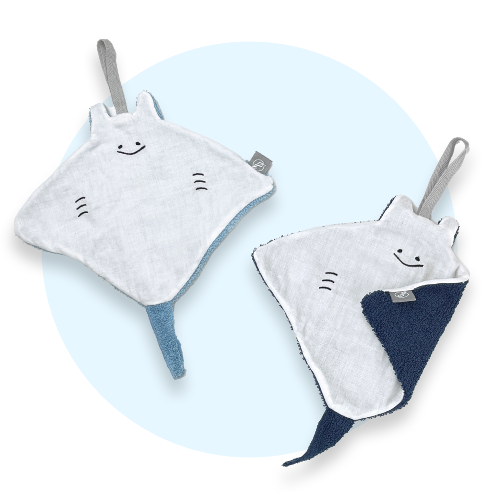 紀念魟魚擦手巾（價值 $360）