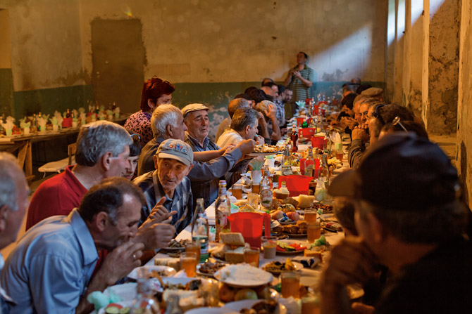 06-first-child-first-birthday-supra-670